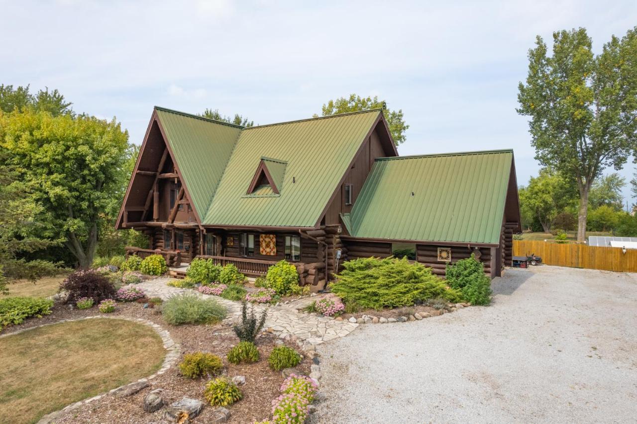 The Lodge At Lakeshore Belle River Exterior photo